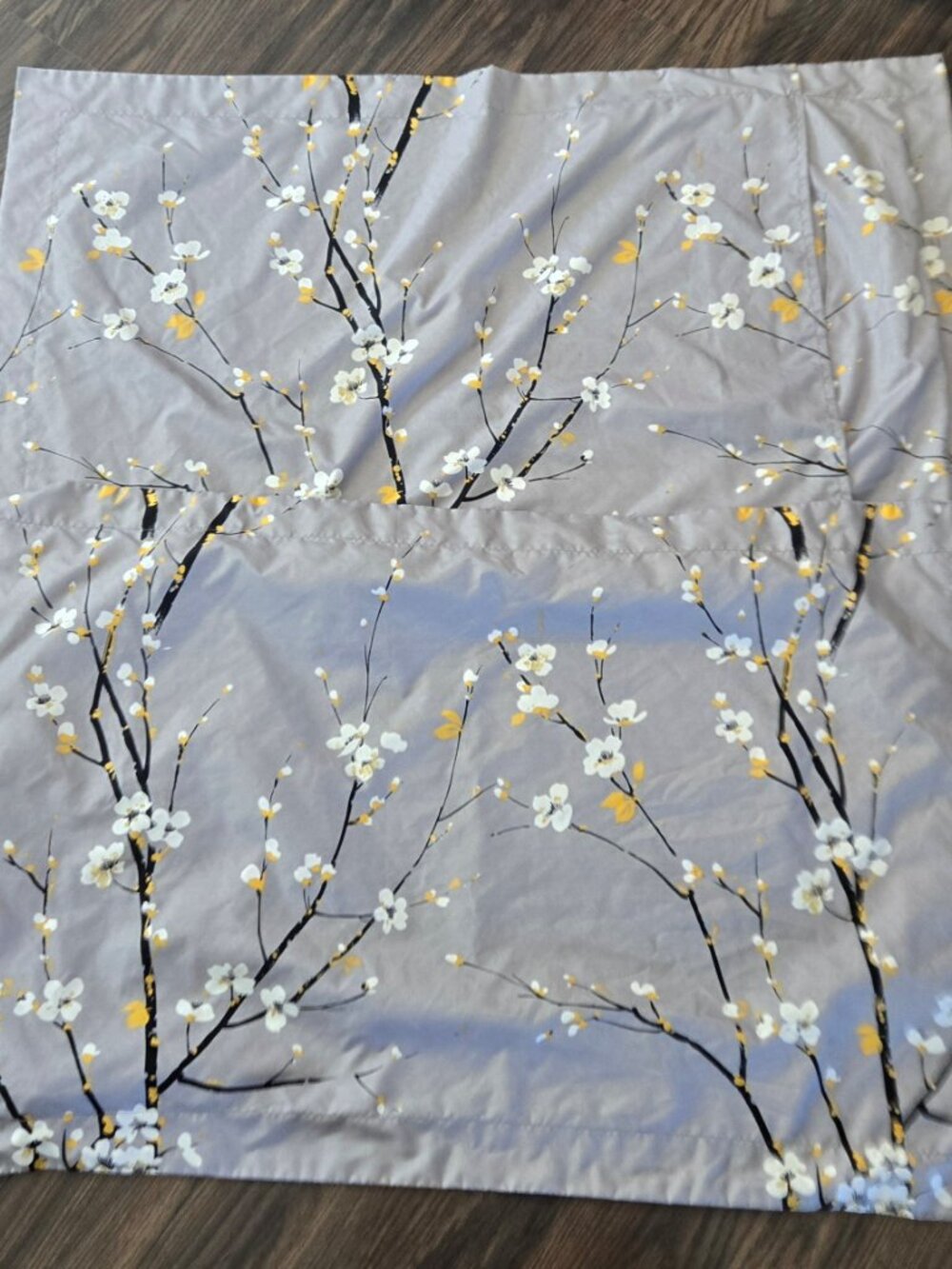 BEDSURE Contemporary Floral Design Set of Two Pillow Shams/Cases